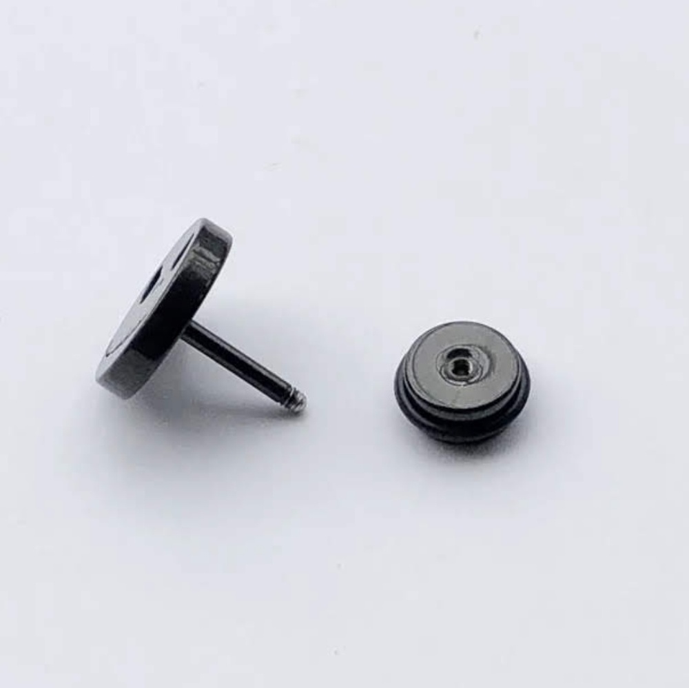 Jack Skellington pair of studs - Picture 2 of 2